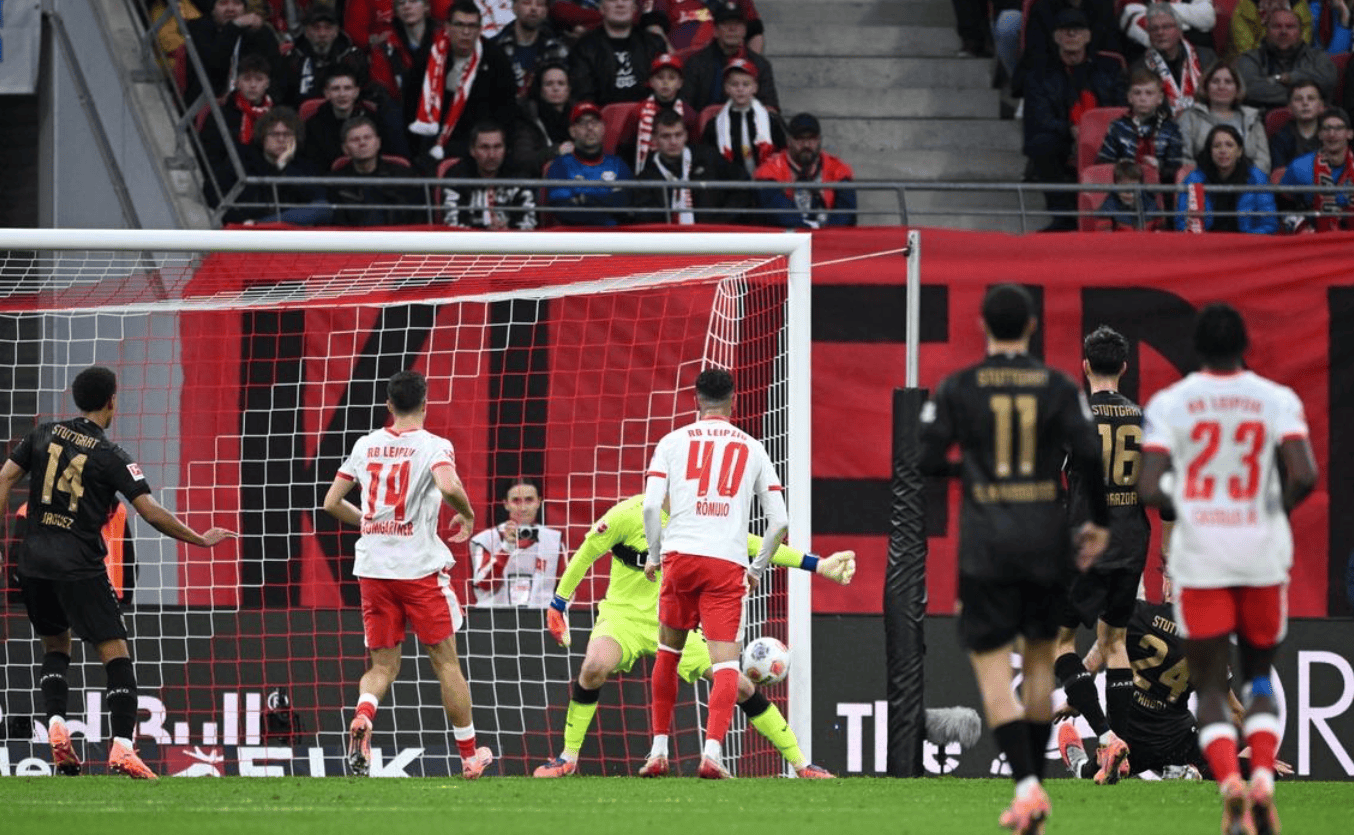 德甲夺冠热门诞生:9场7胜,狂揽22分,排名第2,紧追拜仁